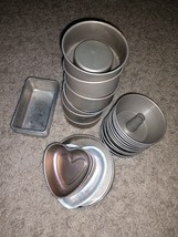 Tiny Bunt, Heart, And Rectangular Vintage Baking Tins Pans - £10.12 GBP