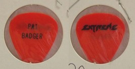 EXTREME - VINTAGE OLD PAT BADGER CONCERT TOUR GUITAR PICK - $222.77 MXN