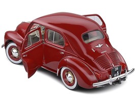 1956 Renault 4CV Red 1/18 Diecast Model Car by Solido - £65.75 GBP