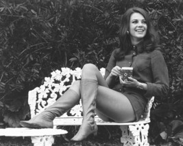 Natalie Wood 11x14 Photo sexy 1968 in boots and mini skirt - £11.96 GBP