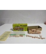 VTG ‘49 FORD TUDOR 1/32 scale model. Made by “PALMER PLASTICS INC. BROOK... - $374.59 MXN