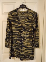 Torrid Size 3/3X Camouflouge Button Cardigan Lightweight Sweater - $19.79