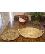 LOT of 2 WICKER Woven Serving Baskets - Arts Crafts Any Occasion - £12.09 GBP