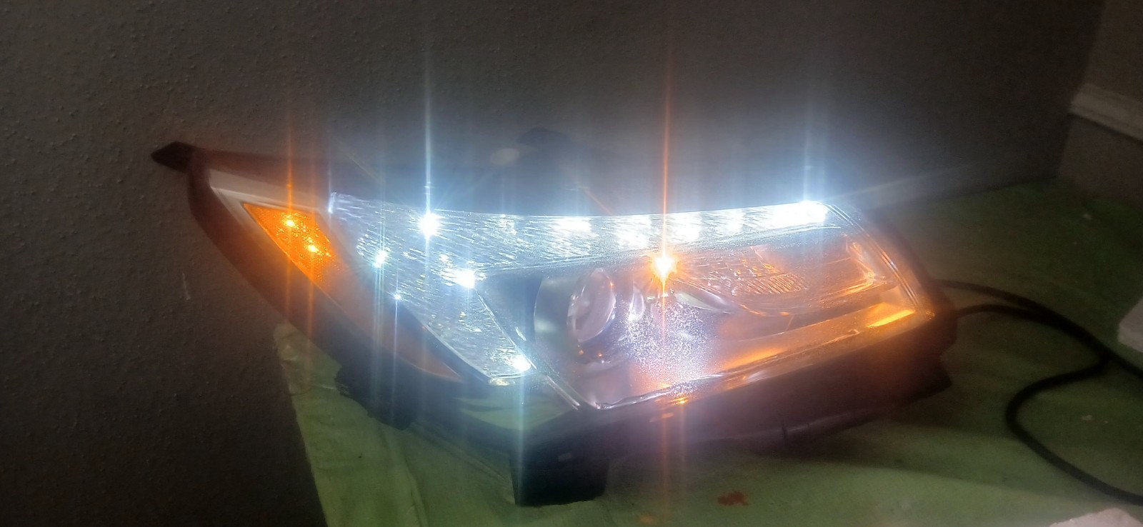 14-16 BUICK LACROSSE PASSENGER RIGHT HID XENON HEADLIGHT W/LED/AFS OEM 2... - $593.01