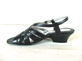 Naturalizer Black Strappy Slingback Sandal Shoe Women&#39;s 6 M (SW48) - £17.01 GBP