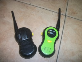 walkie talkie  set of 2 national geographic - $6.20