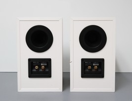 KEF Q Series Q150WH 5.25" 2-Way Bookshelf Speakers (Pair) - Satin White image 5