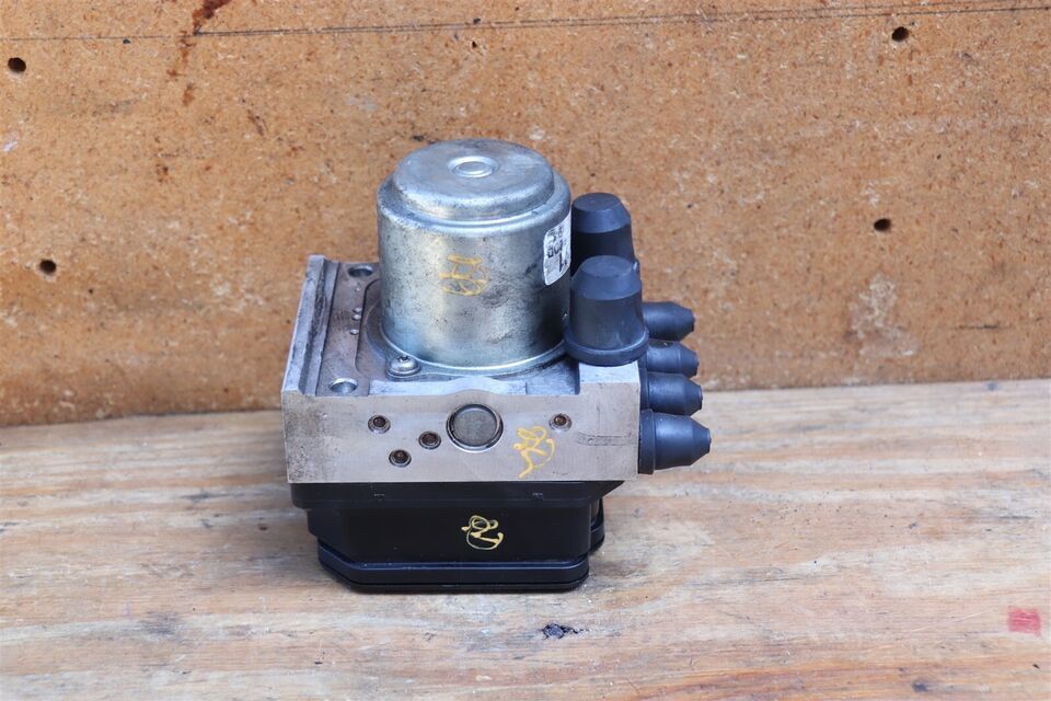 2011-2012 Honda Accord Sedan 3.5L v6 VSA ABS Anti-Lock Brake Modulator Pump - $332.50