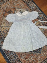 Vintage little girls smocked floral dress Sz 3- 5. - £7.91 GBP