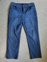 Womens Size 12 Gloria Vanderbilt Medium Wash Blue Jeans Casual Fall Winter - $13.99