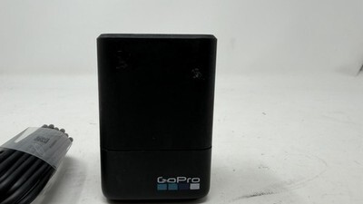 GoProDual Battery Charger for Hero 5 6 7 & 8™ AADBD-001 Item image 3