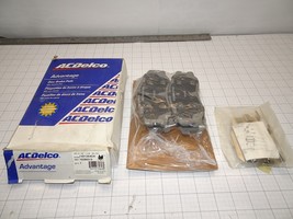 GM 19286013 Brake Pads Set Front Ceramic 14D1264CH OEM NOS General Motors - $49.32