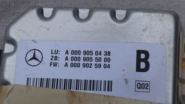 Mercedes Multi Purpose Camera Light & Lane Departure Warning A0009050438 image 5