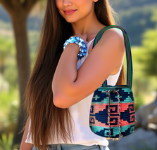 mochila hand-crafted purses - $1,294.16 MXN