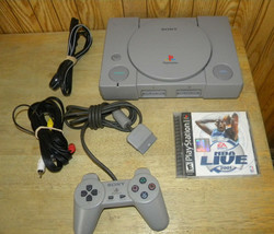 Sony PS1 Console PlayStation 1 Console Bundle SCPH-9001 w/ NBA Live 2001 Game - £31.43 GBP