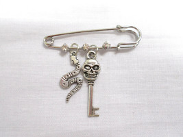 2&quot; Pin Brooch W 3 Crystals With A Human Skull Topper Key &amp; Snake Double Charms - £4.70 GBP