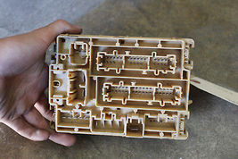 2000-2005 TOYOTA CELICA GT GT-S FUSE RELAY BOX R483 image 8