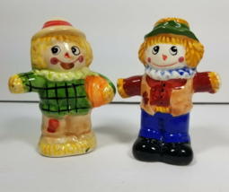 Scarecrow Salt &amp; Pepper Shaker Set Ceramic Fall Harvest Smiling Boy Girl - £8.84 GBP