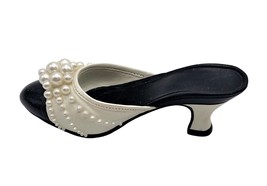 Just the Right Shoe PEARL MULE Mini Shoe Figue White w/ Faux Pearls 1999... - $18.62