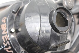 09-11 HYUNDAI GENESIS RIGHT PASSENGER SIDE FOG LIGHT E6241 image 9