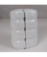 Fitz &amp; Floyd Yin Yang White Ribbed Ceramic Salt &amp; Pepper Shakers Japan - €9,25 EUR