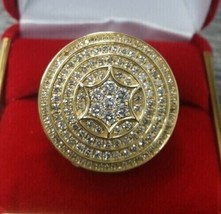 2.50CT Redondo Corte Diamante Imitación Hombres Compromiso Ring 14K Dorado Baño - £155.23 GBP
