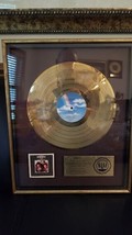 OAK RIDGE BOYS - &quot;GREATEST HITS&quot; RIAA VINTAGE ORIGINAL PLATINUM RECORD A... - £229.20 GBP