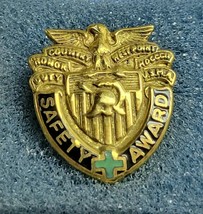 Vintage West Point USMA Safety Award Lapel Pin 10k Gold - £155.37 GBP
