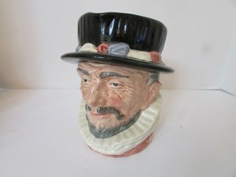 ROYAL DOULTON CHARACTER LG TOBY MUG JUG BEEFEATER D6206 ENGLAND 6.5&quot; - £21.32 GBP