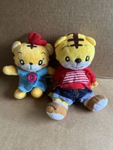 Benesse Shimajiro Tiger plush boy hand puppet  &amp; Hana Japan children boo... - £18.77 GBP