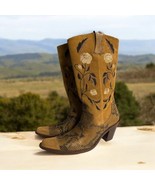 Vintage Antonio Melani Brown Women’s 8.5 boots Embroidery Snake Print 3”... - $80.87 CAD