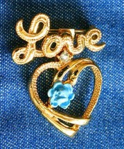 Gerry&#39;s Blue Flower Love Heart Gold-tone Brooch 1960s vintage 1 1/2&quot; - £10.35 GBP