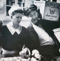 1961 Hiram Walker Whiskey Advertisement Distillery Liquor Vintage DWII32 - $182.78 MXN