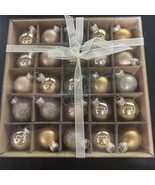 Bella Lux Gold Glitter Rose Glass Ornaments 1 Box 25 Mini Ornaments NIB - €12,73 EUR