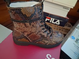 SO Bowfin Women&#39; s Boots Size 8.5M - $53.46