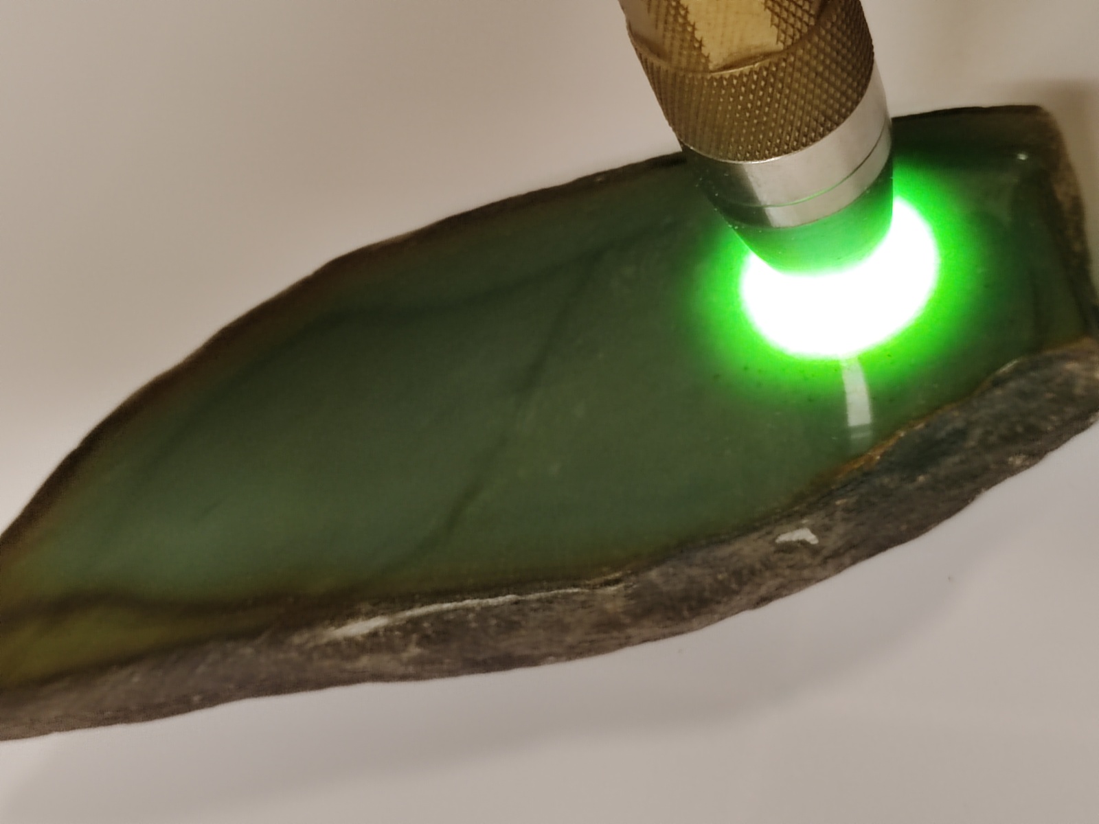 Icy Ice Vintage Old Green Burma Jadeite Jade Rough Stone # 737 gram # 3685 carat Item image 9