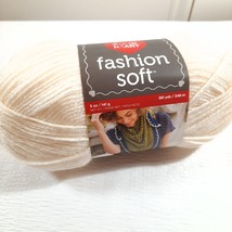 Red Heart Fashion soft yarn Cream 3 ply light skein off white - £7.19 GBP