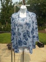 Nwot Alfred Dunner Blue Floral Print Top W Necklace S - £19.54 GBP