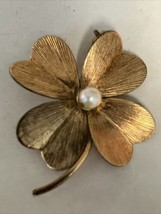 Vintage 12K Gold Filled Shamrock Irish Four-Leaf Clover Pearl Brooch Pin 1&quot; H.G. - £18.46 GBP