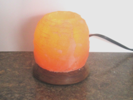 Himalayan Salt Crystal Lamp Wood Base Led Light Aloha Bay 4&quot; Any Room Never Used - £15.03 GBP