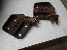 2006 Toyota Tacoma Rear Leaf Spring Shackle Set - $104.99
