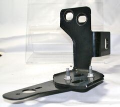 Ford RH Bracket Inner Bumper Bracket / Tail Light Bracket Assy OEM #718 - $15.14