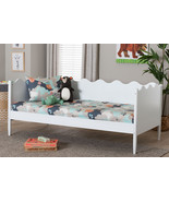 Ygritte Modern White Wood 4Pc Full Bedroom Set with Scalloped Edges - $9,369.43 MXN
