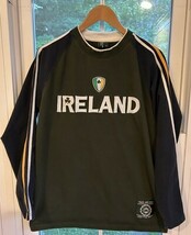 RETRO IRISH Layered Neck Two Tone Long T-Shirt Men&#39;s XL Fits Like a medium - $31.49