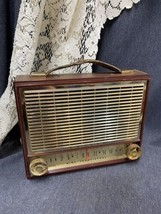 Vintage PHILCO MODEL T901-124 PORTABLE AM BATTERY RADIO Works - $30.69