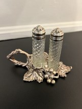 Vintage Arthur Court Silver Salt Pepper Shaker With Holder Grapes 1998 - £39.70 GBP