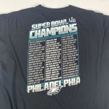 Philadelphia Eagles Super Bowl LII Champs Pro Line Men&#39;s T-Shirt 2XL with Roster - £27.78 GBP