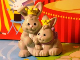 Vintage Fisher Price Loving Family Dream Dollhouse Castle Bunnies with crowns - £5.44 GBP