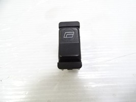 Mercedes R107 380SL switch, window 0008208310 - $291.50 MXN