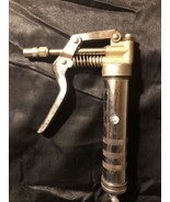 Powerbuilt Grease Gun 10 1/4&quot; closed by 6 1/4&quot; from Nozzll to end 1 3/8&quot;... - $13.02 CAD